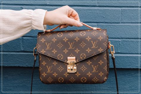 how can you tell if a lv bag is fake|louis vuitton scam.